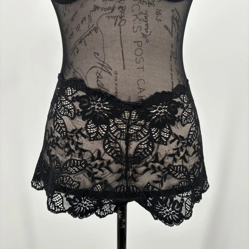 Victorias Secret it features